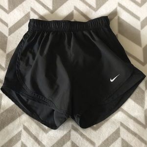Small black athletic fit nike shorts.